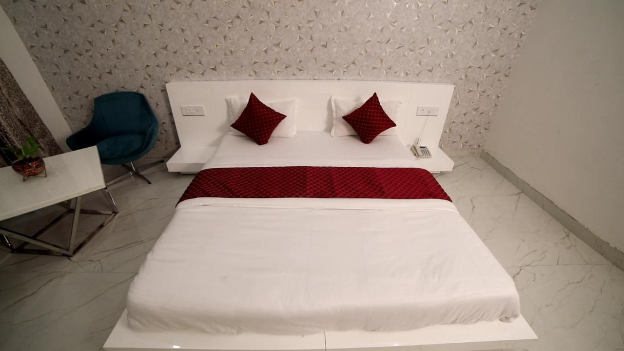 Raja Ji Hotels & Restaurant Jind Eksteriør bilde