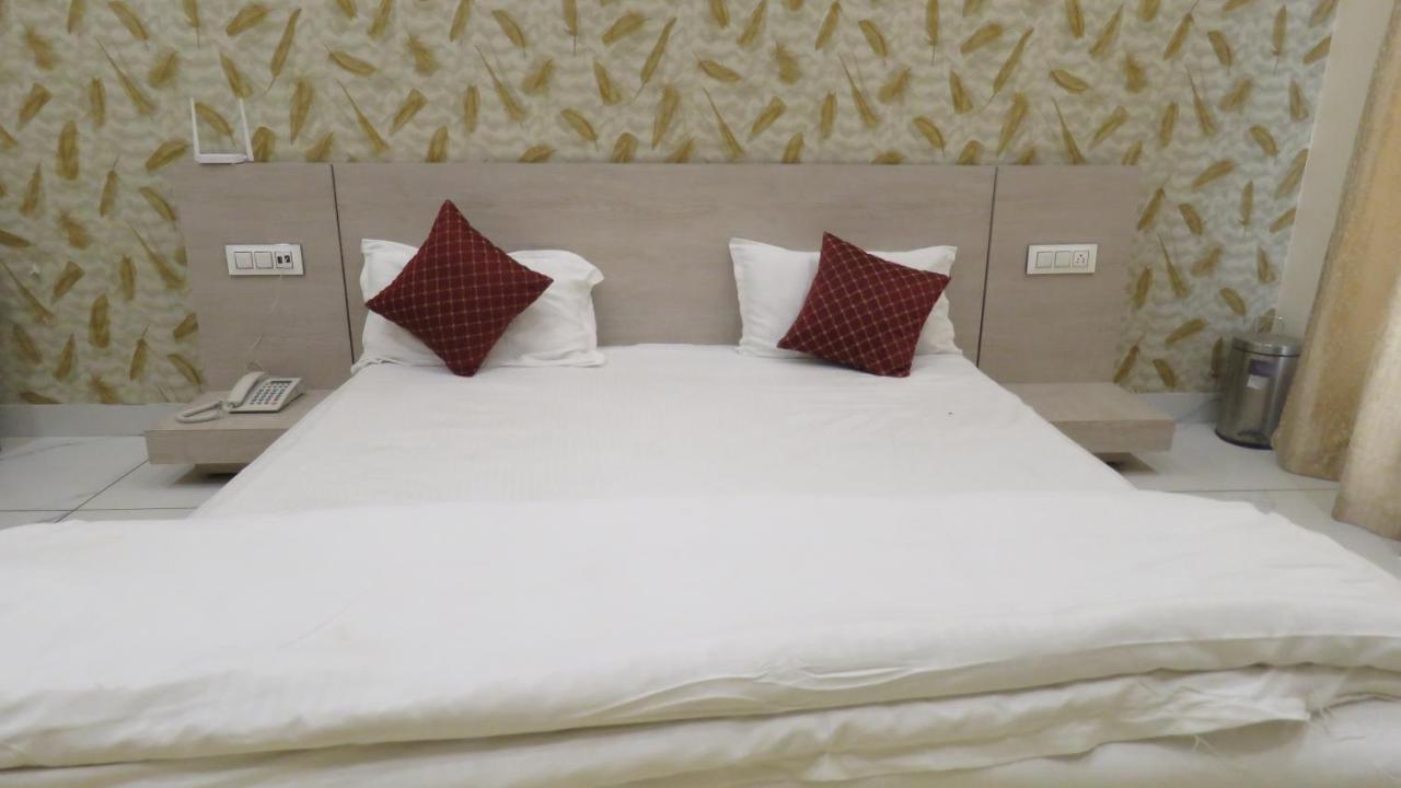 Raja Ji Hotels & Restaurant Jind Eksteriør bilde